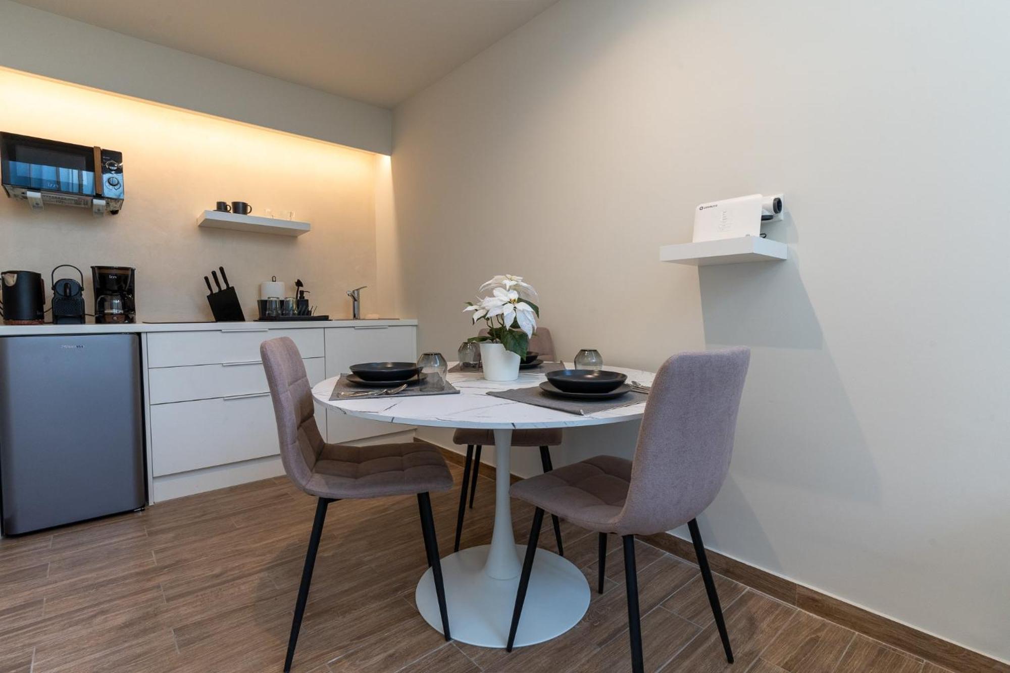 Acropolis Local Loft Apartman Athén Kültér fotó